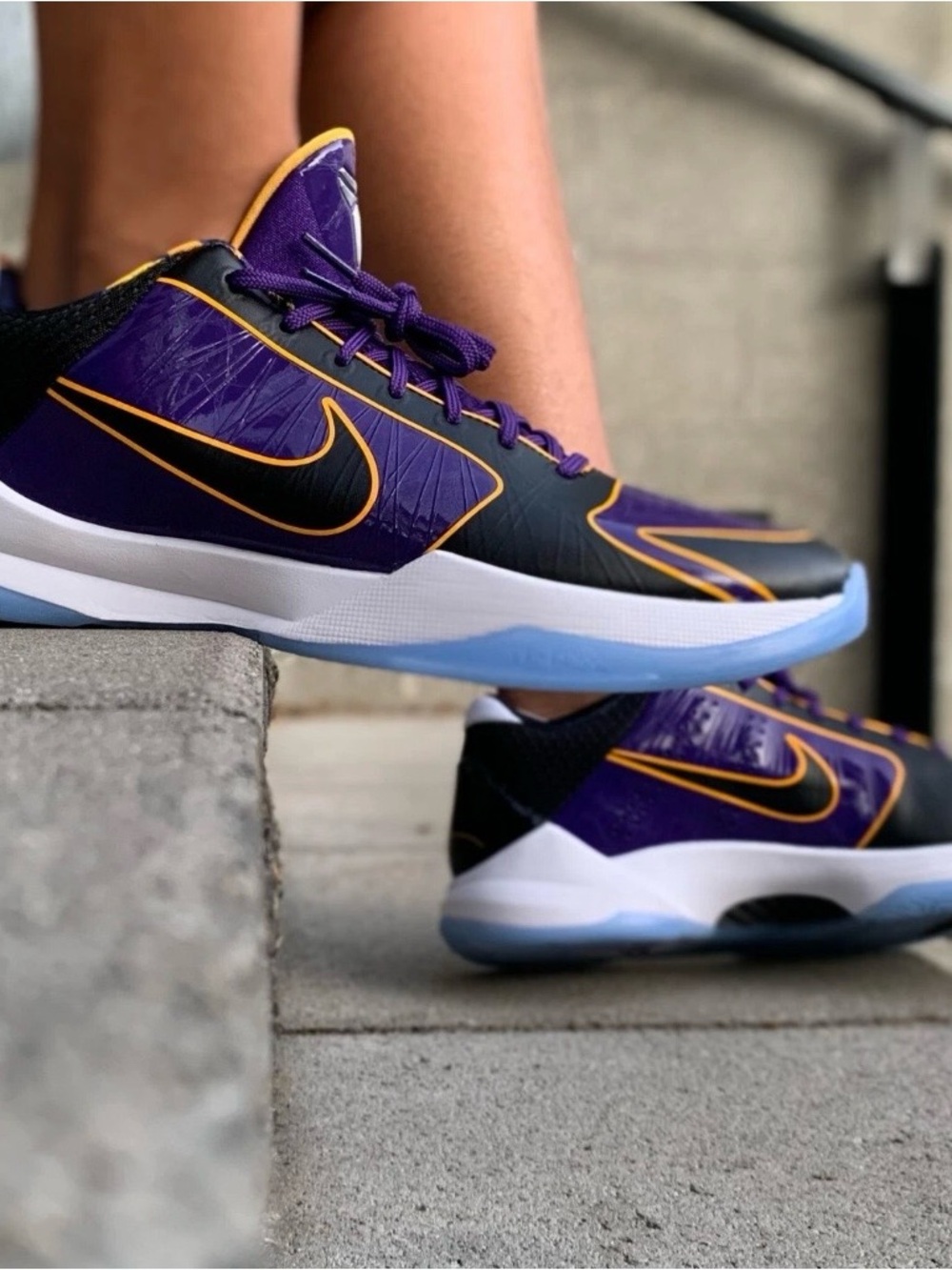Kobe V Protro Court Purple/Black. Men’s 8.5. Good condition. Box included